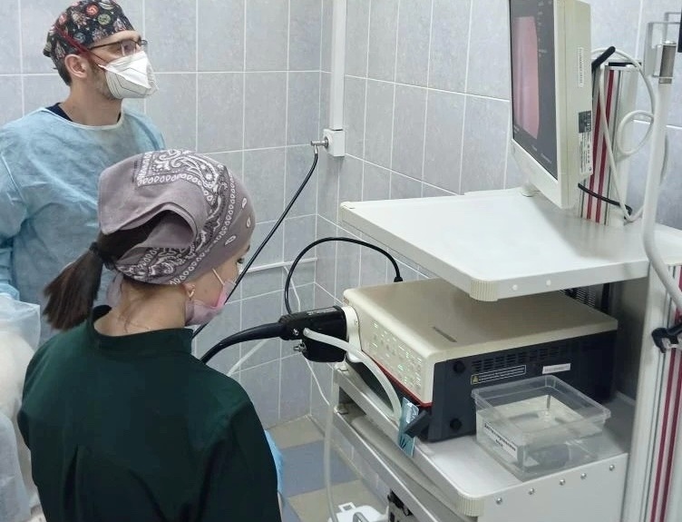 Саратовские врачи удалили опухоль кишечника у двухлетней девочки